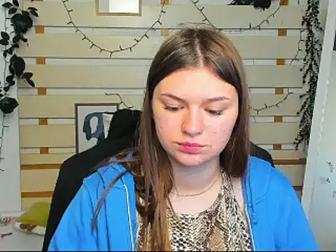 Snapshot of Josephine_Kiss chatting on 04-23-26, 12:15 Josephine Kiss online show from 04-23-26, 12:15