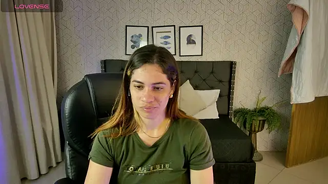 Snapshot of sussy__stone chatting on 12-18-24, 12:40 sussy stone online show from 12-18-24, 12:40