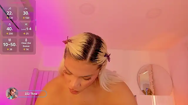 Snapshot of Shelynna_azzul chatting on 12-14-25, 07:51 Shelynna azzul online show from 12-14-25, 07:51