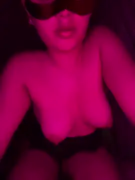 Snapshot of Saraaaaaaxnx chatting on 03-03-26, 05:13 Saraaaaaaxnx online show from 03-03-26, 05:13