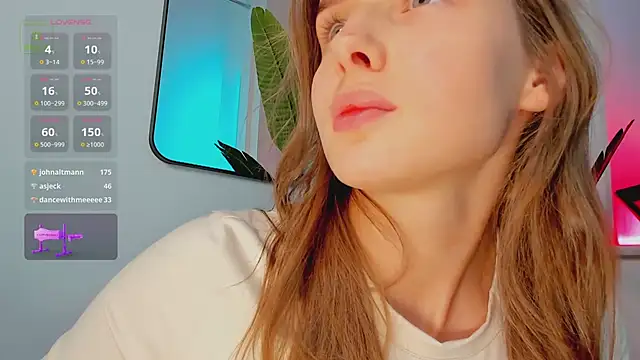 Snapshot of Whitney_Svonn chatting on 12-13-24, 10:51 Whitney Svonn online show from 12-13-24, 10:51