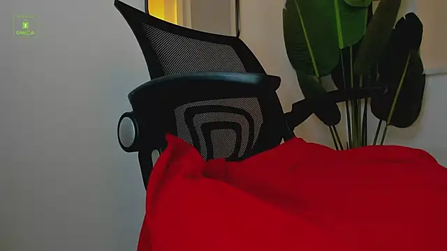 Snapshot of Whitney_Svonn chatting on 01-23-25, 03:32 Whitney Svonn online show from 01-23-25, 03:32