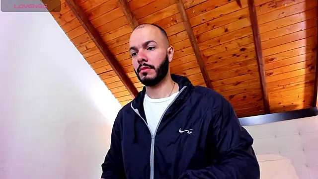 Tom Bailey online show from 11-30-25, 12:42