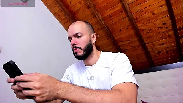 Tom Bailey online show from 03-24-26, 12:54