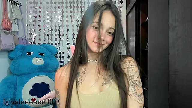 Snapshot of lucyy_tay chatting on 12-12-24, 10:20 lucyy tay online show from 12-12-24, 10:20