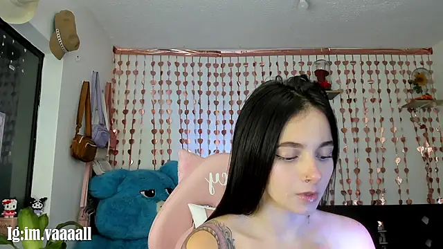 Snapshot of lucyy_tay chatting on 09-10-25, 09:59 lucyy tay online show from 09-10-25, 09:59