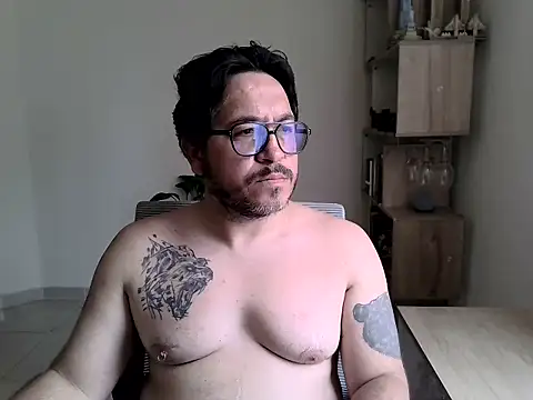 OsoMaduro12 online show from 01-16-26, 03:49