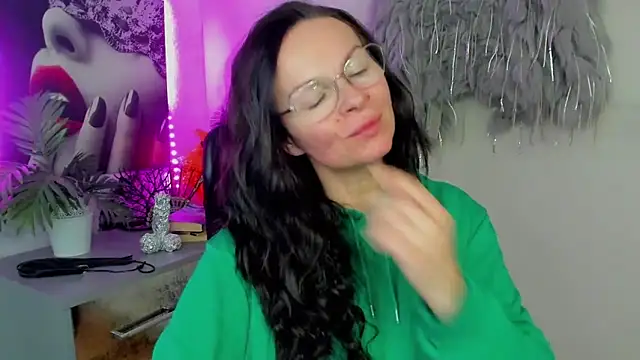 HelenLuxx online show from 02-27-26, 03:34