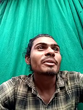 Snapshot of Yasha_14C_Creator chatting on 07-01-26, 01:02 Yasha 14C Creator online show from 07-01-26, 01:02