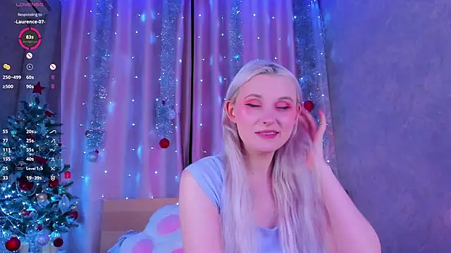 Snapshot of SweeteRose_Royce chatting on 01-17-25, 05:51 SweeteRose Royce online show from 01-17-25, 05:51