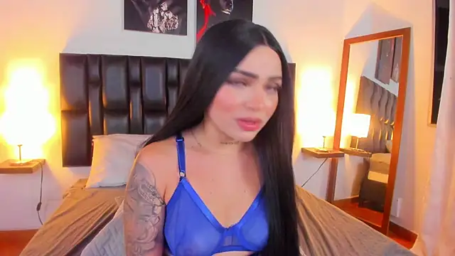 NicoleRouss online show from 01-08-25, 04:02