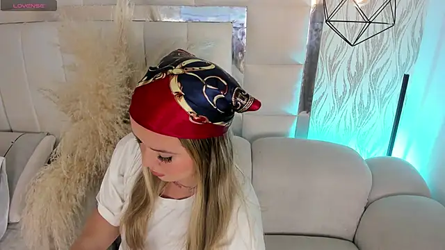 1m dalhia online show from 11-20-25, 08:41