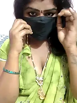 Snapshot of louise92 chatting on 01-02-25, 05:03 louise92 online show from 01-02-25, 05:03