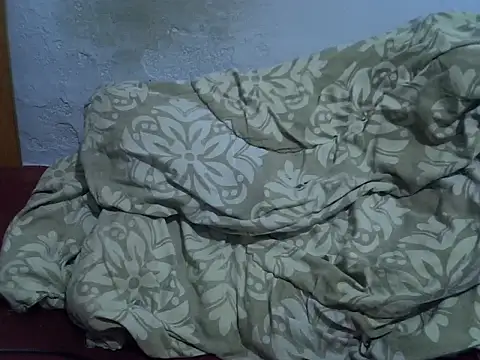 Snapshot of skinnysexynaughty chatting on 02-03-26, 09:20 skinnysexynaughty online show from 02-03-26, 09:20