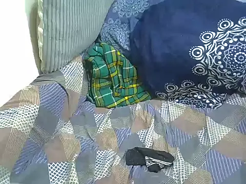 Snapshot of skinnysexynaughty chatting on 02-23-26, 11:46 skinnysexynaughty online show from 02-23-26, 11:46