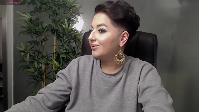 BustyAllyy online show from 02-09-25, 09:49