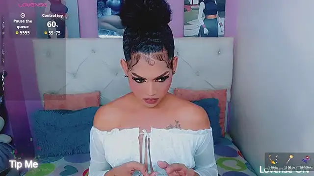 Snapshot of Amanda_bigx chatting on 05-02-26, 05:12 Amanda bigx online show from 05-02-26, 05:12
