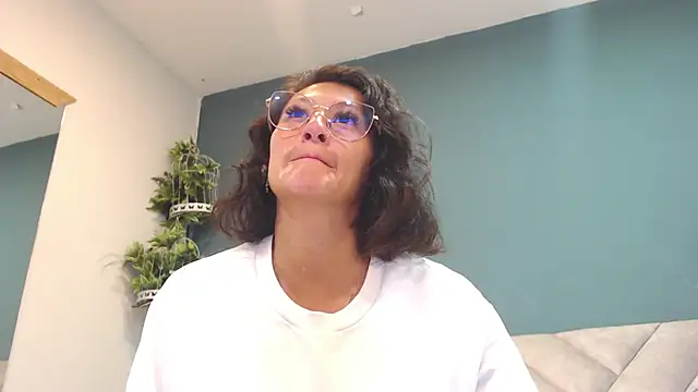 SharisWillian online show from 04-15-26, 03:46