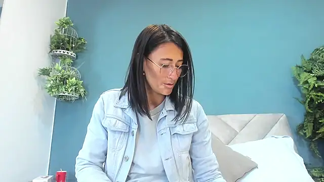 Snapshot of SharisWillian chatting on 07-09-26, 03:54 SharisWillian online show from 07-09-26, 03:54