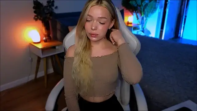 Lily Yin online show from 04-10-26, 05:45