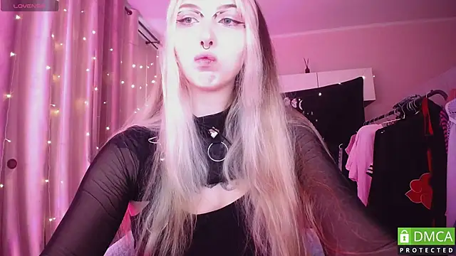 Snapshot of JustMeowGirl chatting on 06-26-26, 04:50 JustMeowGirl online show from 06-26-26, 04:50