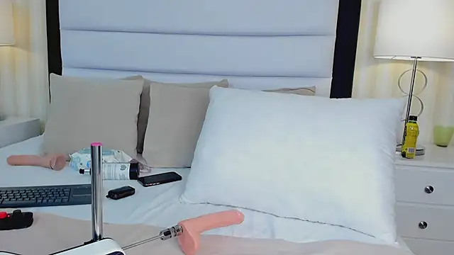 MiaSweeths online show from 01-09-25, 03:01