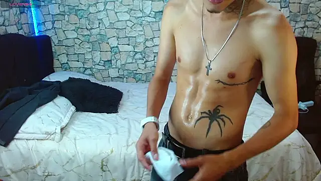 Bastiaan 28 online show from 02-12-26, 08:04