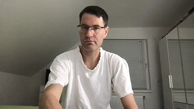 zxzx cam1 online show from 11-01-25, 04:09