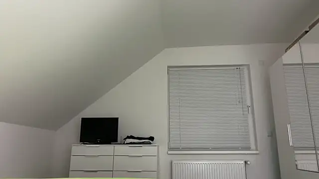 zxzx cam1 online show from 02-28-26, 03:35