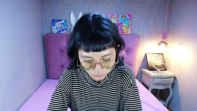 charlottemoonxz online show from 05-13-26, 06:27