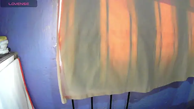 lynieh- online show from 10-29-25, 08:32