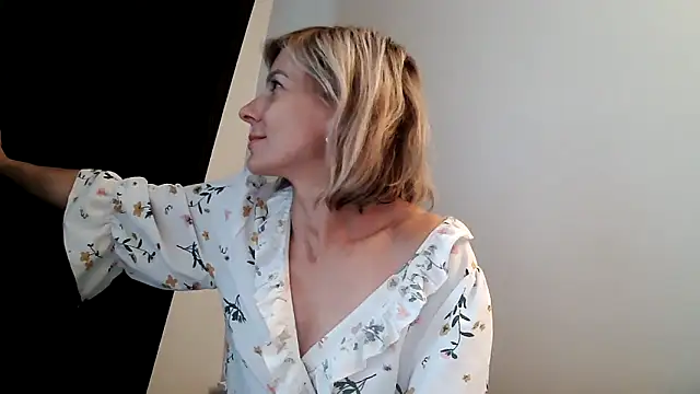 anechka1 online show from 10-21-25, 11:55