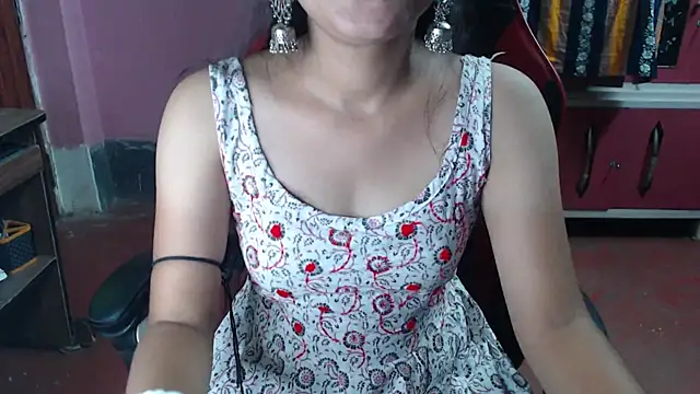 Snapshot of Angel_Alison_ chatting on 05-26-26, 06:59 Angel Alison online show from 05-26-26, 06:59