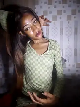 Snapshot of GoddessVee chatting on 05-24-26, 06:46 GoddessVee online show from 05-24-26, 06:46