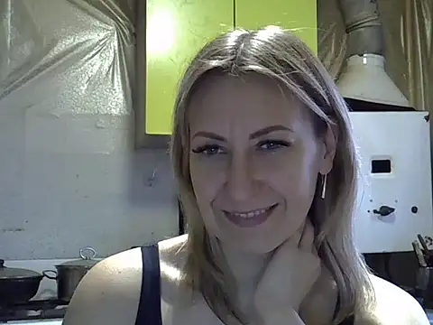 Snapshot of AshleyXHoney chatting on 12-02-25, 07:14 AshleyXHoney online show from 12-02-25, 07:14