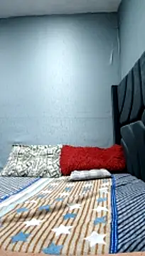Snapshot of ladygmusic chatting on 07-12-26, 12:23 ladygmusic online show from 07-12-26, 12:23