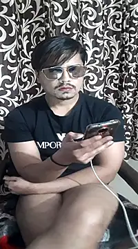 Snapshot of 69venom69 chatting on 02-05-25, 01:11 69venom69 online show from 02-05-25, 01:11
