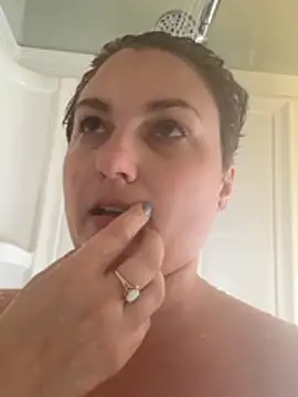 MilfyMrsRobinson online show from 02-08-26, 01:47