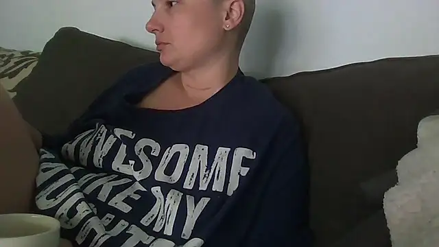 MilfyMrsRobinson online show from 06-01-26, 01:46