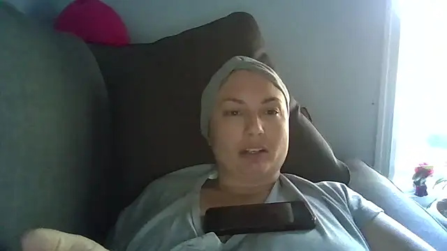 Snapshot of MilfyMrsRobinson chatting on 06-24-26, 07:24 MilfyMrsRobinson online show from 06-24-26, 07:24