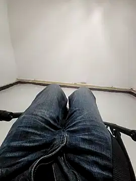 Snapshot of 2tomka52052sex chatting on 01-25-25, 10:08 2tomka52052sex online show from 01-25-25, 10:08