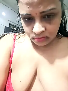 Snapshot of Love_Jenny chatting on 01-01-25, 08:45 Love Jenny online show from 01-01-25, 08:45