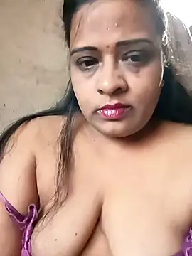 Snapshot of Love_Jenny chatting on 01-28-25, 06:05 Love Jenny online show from 01-28-25, 06:05