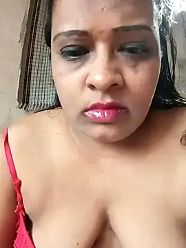 Snapshot of Love_Jenny chatting on 02-21-25, 04:18 Love Jenny online show from 02-21-25, 04:18