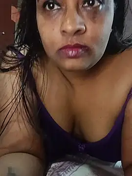 Snapshot of Love_Jenny chatting on 06-15-26, 06:26 Love Jenny online show from 06-15-26, 06:26