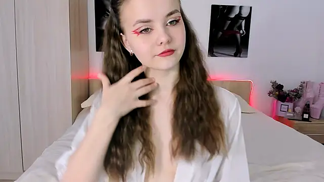 Snapshot of evelinal_ove chatting on 03-09-25, 05:11 evelinal ove online show from 03-09-25, 05:11