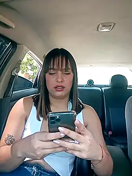 Snapshot of Brisy28 chatting on 11-13-25, 04:17 Brisy28 online show from 11-13-25, 04:17