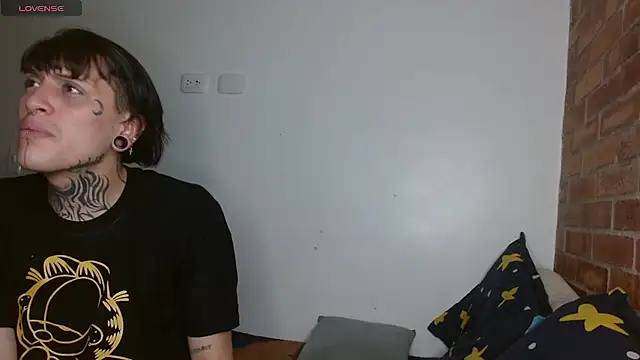 charlotbelucci  online show from 12-18-25, 11:16