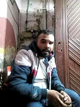 Snapshot of ListedLoin chatting on 01-18-25, 07:37 ListedLoin online show from 01-18-25, 07:37