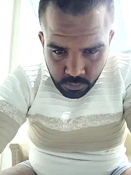 Snapshot of ListedLoin chatting on 03-21-25, 10:28 ListedLoin online show from 03-21-25, 10:28